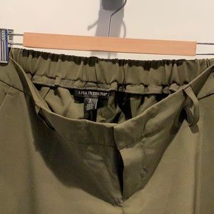 Wide leg maternity pants